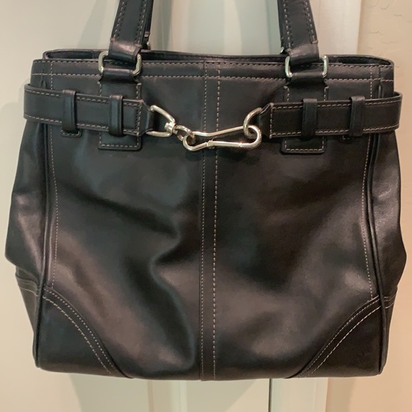 COACH BLACK LEATHER SHOULDER BAG - Picture 2 of 9